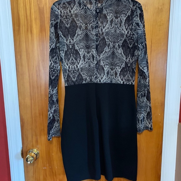 Dress - Picture 2 of 3